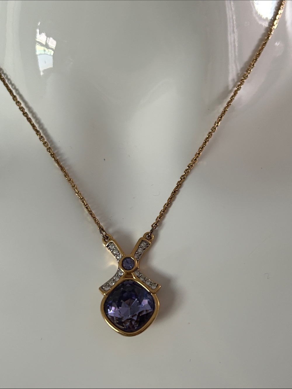 Swarovski Violet Crystal Gold Tone Pendant Necklace Adjustable Gift Box - Picture 7 of 11
